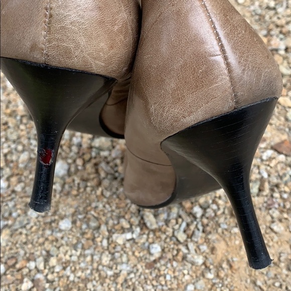 Steve Madden tan low heeled pump size 8 - Picture 3 of 7